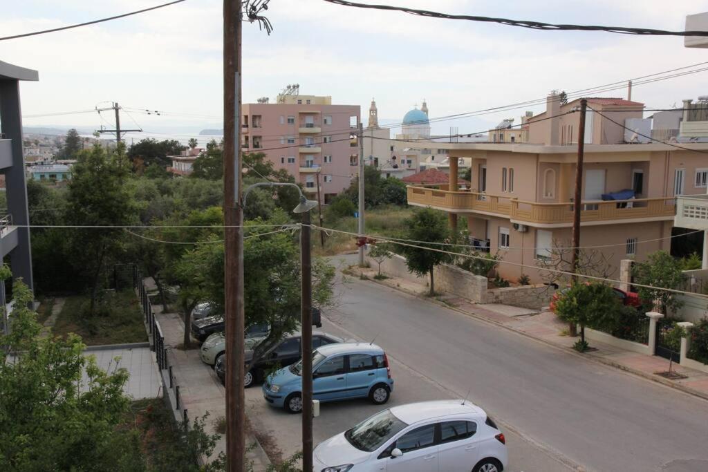 Άνετο Και Πολυτελές Οροφοδιαμέρισμα 2 干尼亞 外观 照片