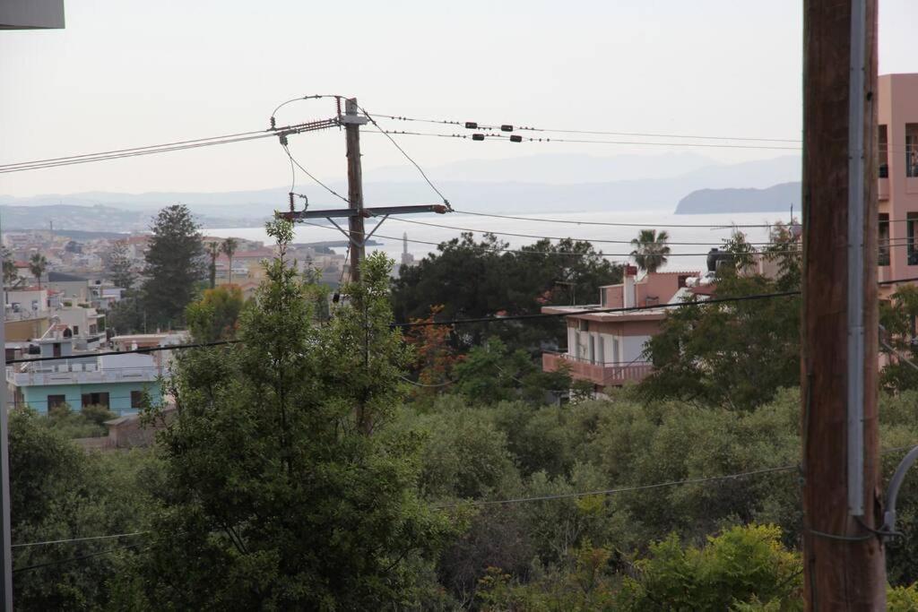 Άνετο Και Πολυτελές Οροφοδιαμέρισμα 2 干尼亞 外观 照片